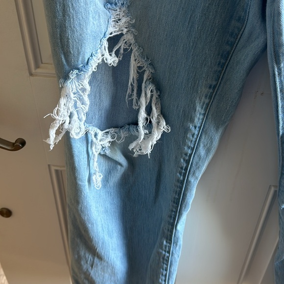 Universal Thread Ripped Jeans - Picture 3 of 7